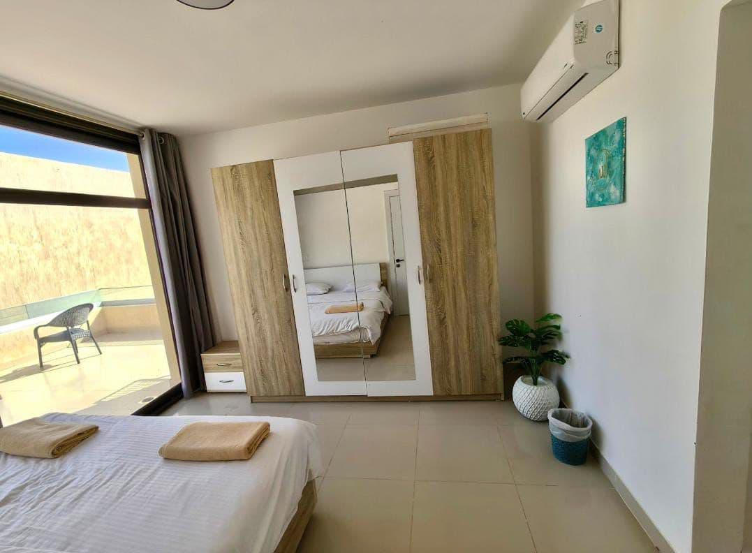 2bedrooms in G-Cribss - other